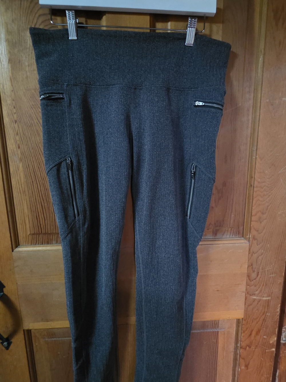 Athleta Charcoal Gray Zip-Pocket Performance Leggings